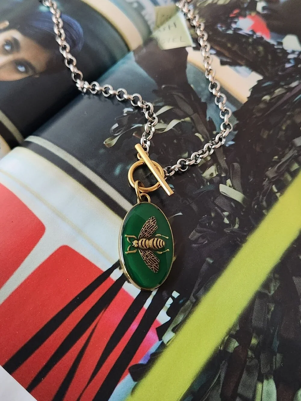 Gucci - Repurposed Bee Pendant Necklace with Mixed-Metal Chain - Green